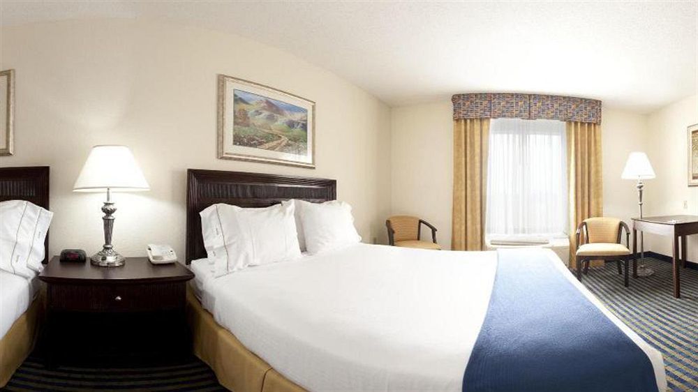 Holiday Inn Express & Suites Chesapeake, An Ihg Hotel Zewnętrze zdjęcie